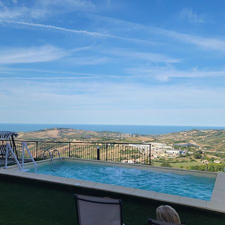アトリ La Terrazza Motta Bed & Breakfast エクステリア 写真