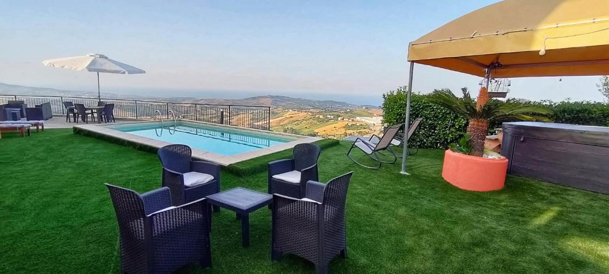 アトリ La Terrazza Motta Bed & Breakfast エクステリア 写真