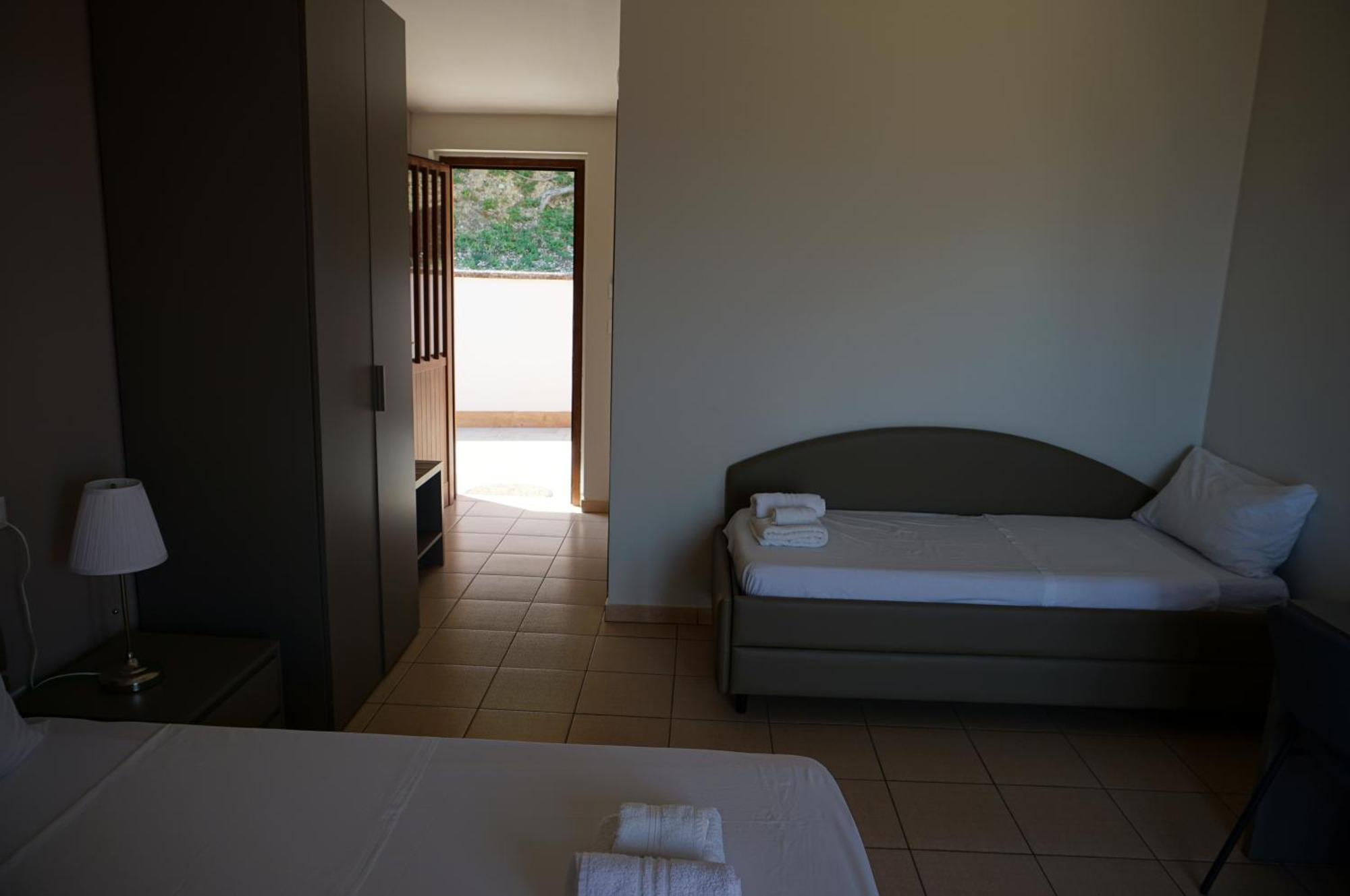 アトリ La Terrazza Motta Bed & Breakfast エクステリア 写真